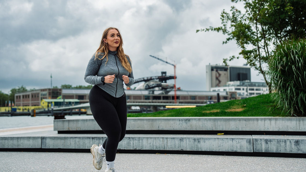 TRAINING PLAN URBAN RUNNING FOR WOMEN: EMBRACE THE URBAN LANDSCAPE AND BOOST YOUR FITNESS LEVELS